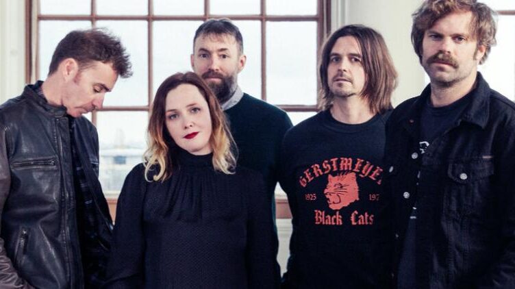slowdive recensione everything is alive